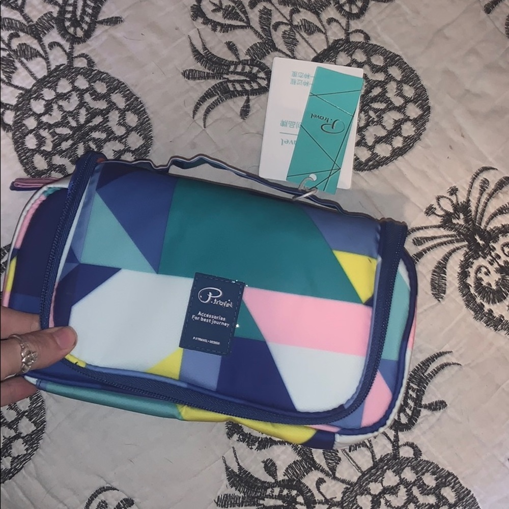 Multicolored Geometric Travel Bag